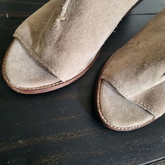 Frye Courtney Ash Tan Suede Heels Bootie Open Toe Heel Women 9B - Picture 3 of 10